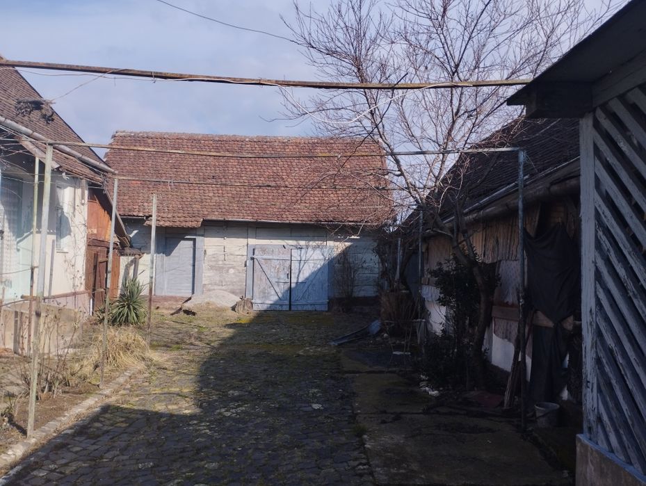 Casă de vânzare în buteni