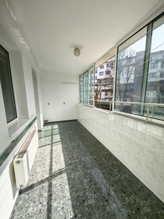 Продава се Тристаен апартамент в Плевен, Сторгозия - 102 кв.м за 2229 €/кв.м - Снимка #10