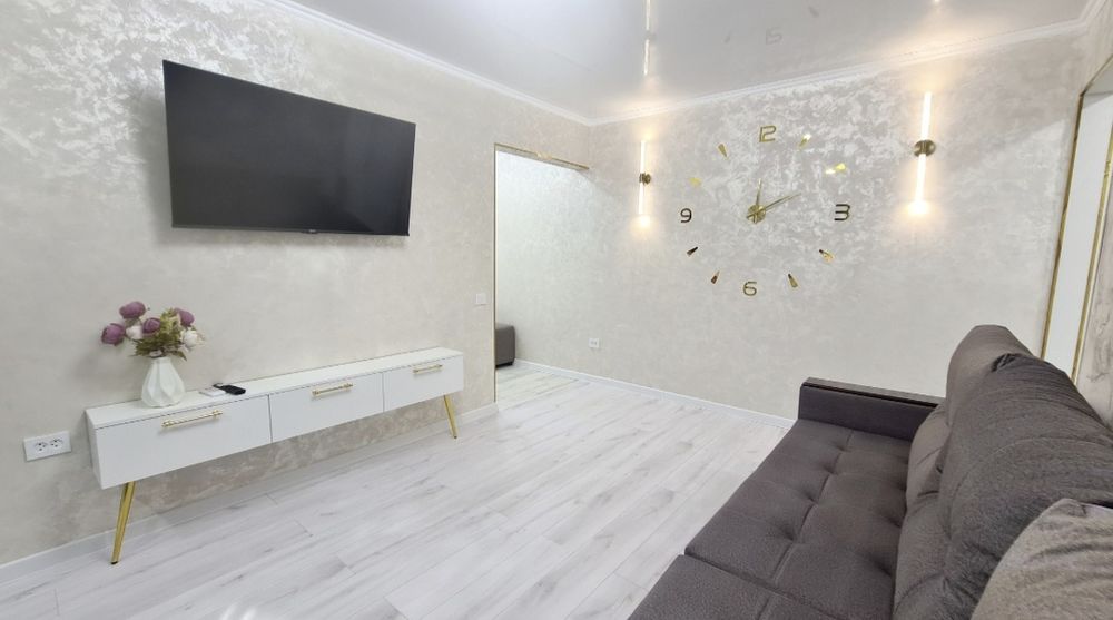 3ком Арбат посуточно. Айбергенова 1Б