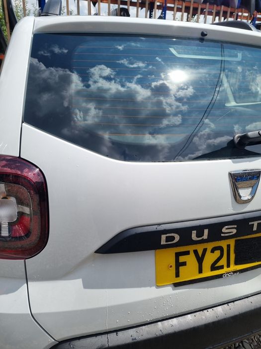 Haion Cu Luneta Dacia Duster II 2018 - 2021 SUV 4 Usi Blanc Glacier OV369 (1584) VEZI POZE Garantie