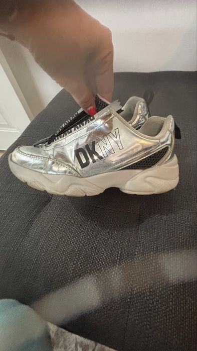 Оригинални DKNY 35 номер