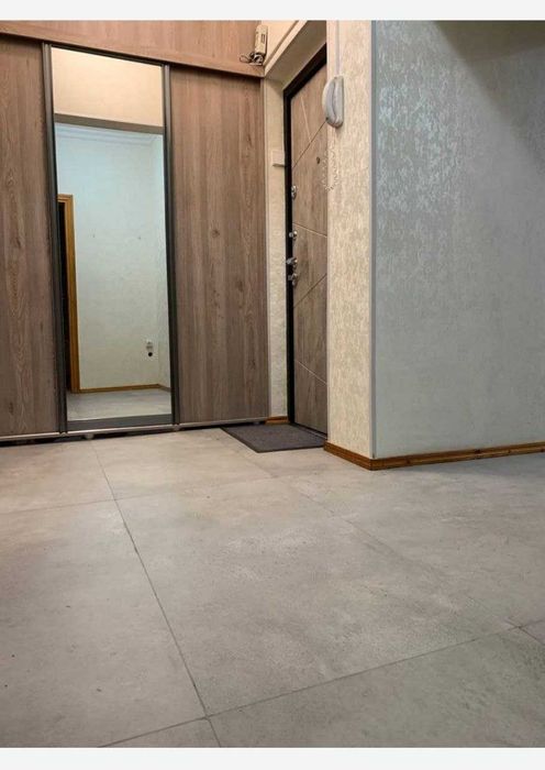 Продается квартира в Яшнабадском районе Паркетский рынок 3х ком 5-этаж