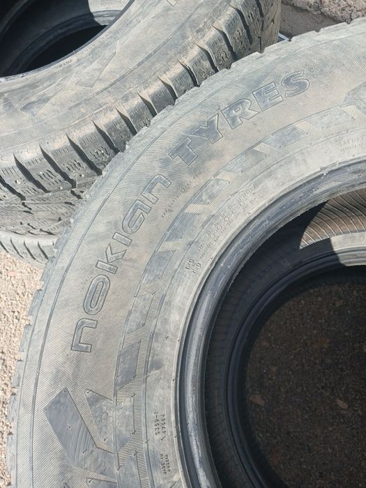Автошины в количестве 4 шт.