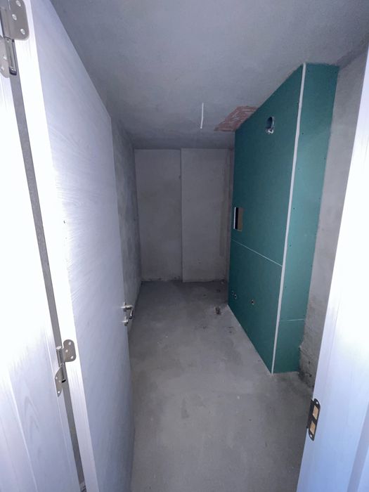 Двустаен Апартамент в Дружба