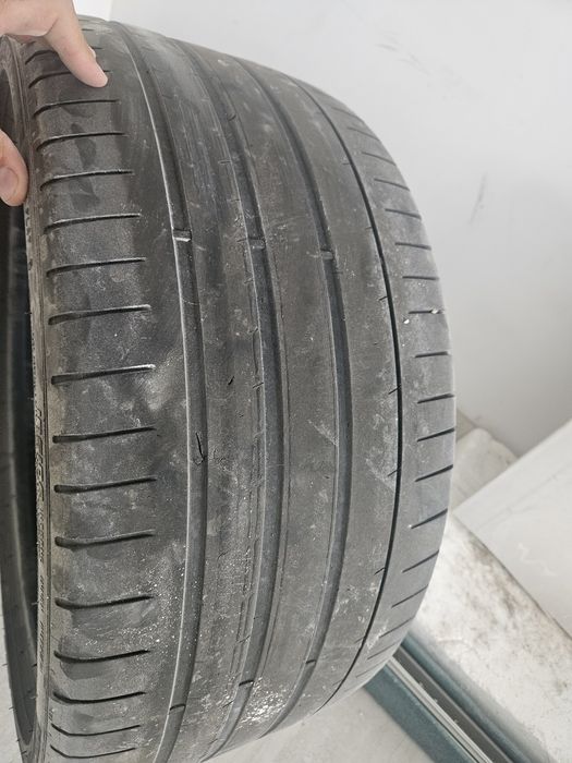 Vând anvelope Pirelli