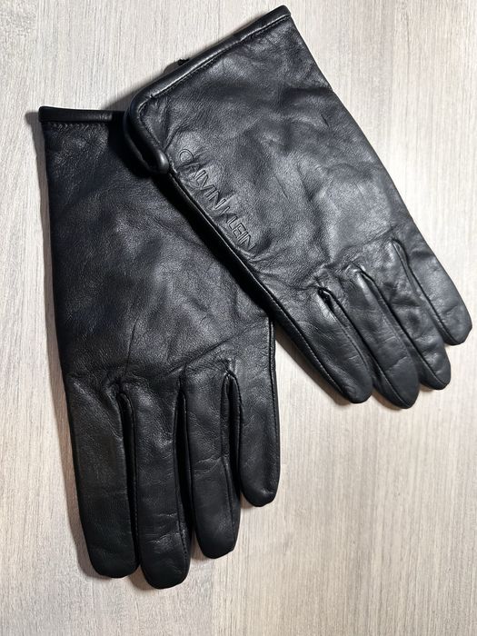 Новые перчатки от calvin klein