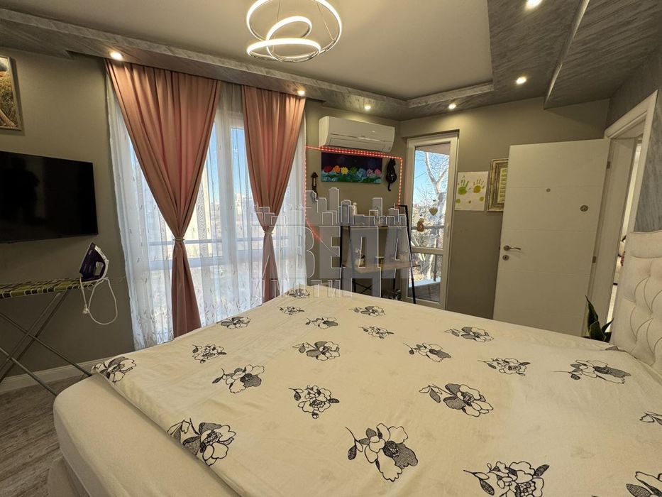 3-стаен в Варна-Цветен площ 110 кв.м
