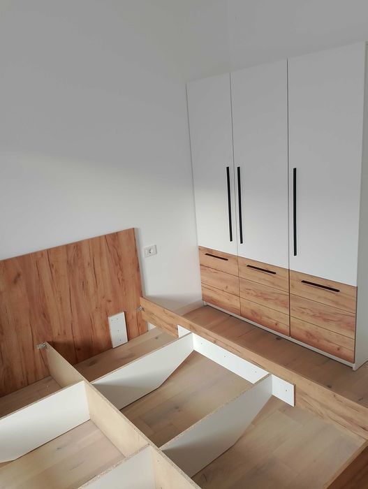 montare demontare manipulare mobilier toate genurile ikeea xxxl dedeman kika jisk mobilier showroom comode dulapuri paturi noptiere biblioteci scaune