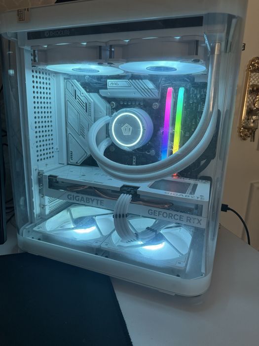 Персоналный комютер в отличном состояние