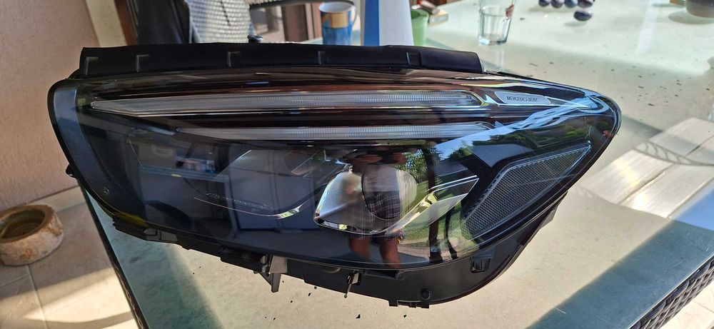 Mercedes B Class W247 Led Far stinga fata!