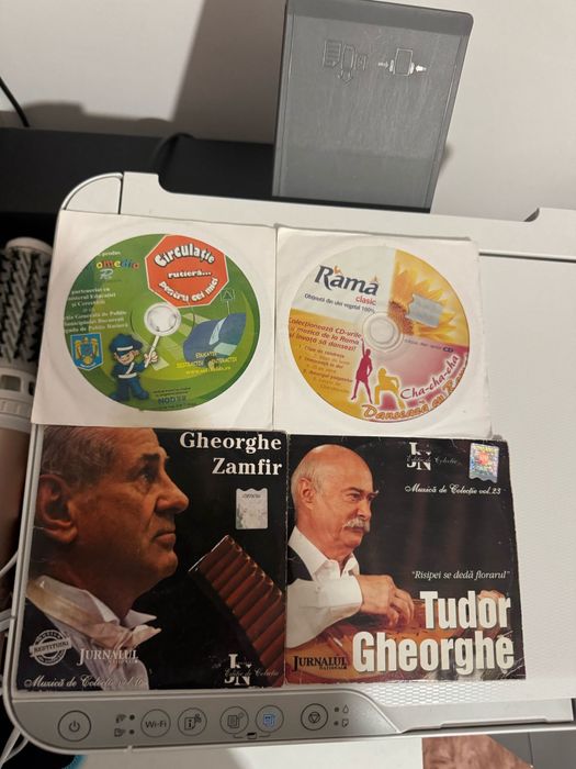 Vand Casete filme cd uri muzicale stare foarte buna!
