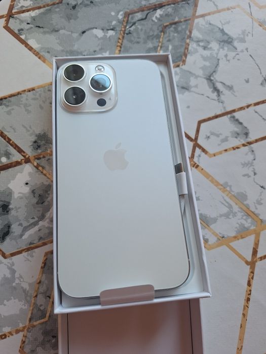 IPhone 16 PRO MAX 256GB + AirPodsPro