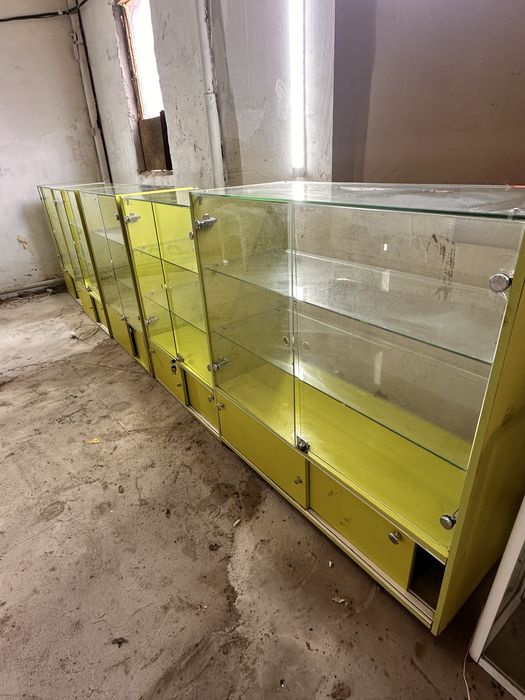 Продам витрины для торговли 5 шт