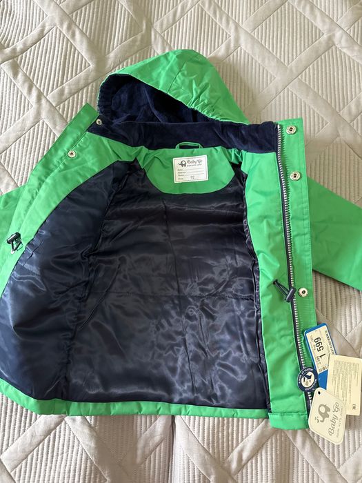 Куртка ветровка новая для мальчика 2-3 года