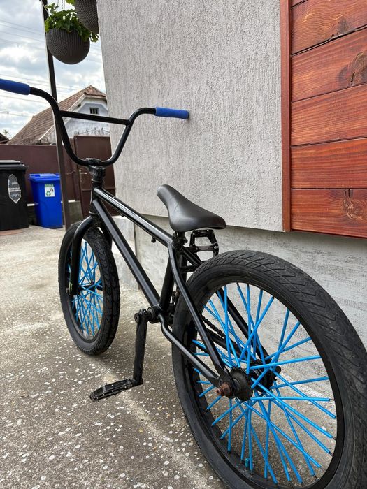 Vând BMX în stare bună