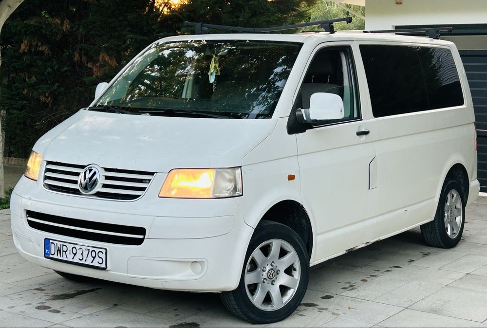 VOLKSWAGEN Transporter