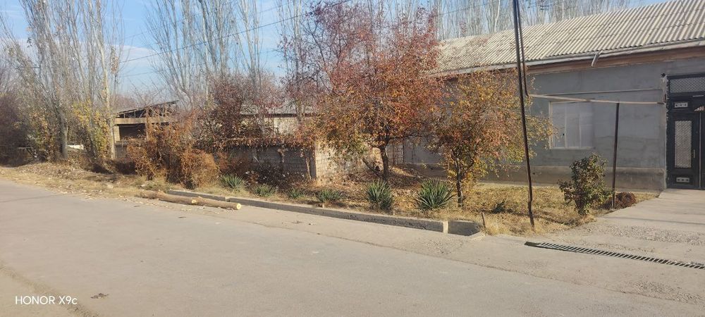 Uy 8 sotik Zangiota Bossuv