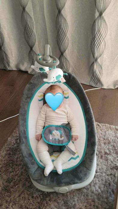 Balansoar cu vibratii si sunete pentru bebelusi Mastela, Gri/Albastru