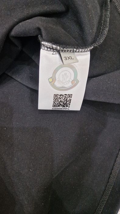 Футболка новая бренд Moncler