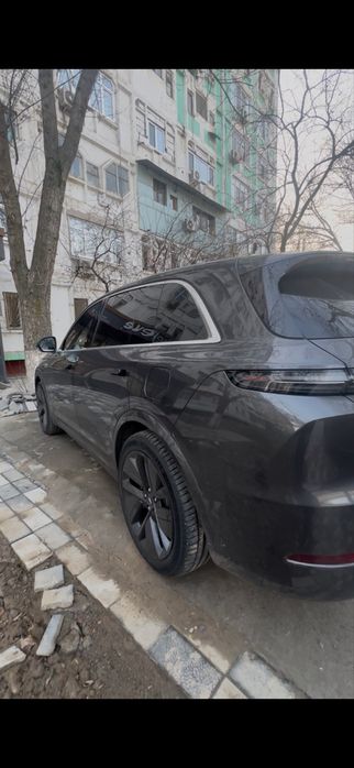 Li 7 ultra mokriy asvalt