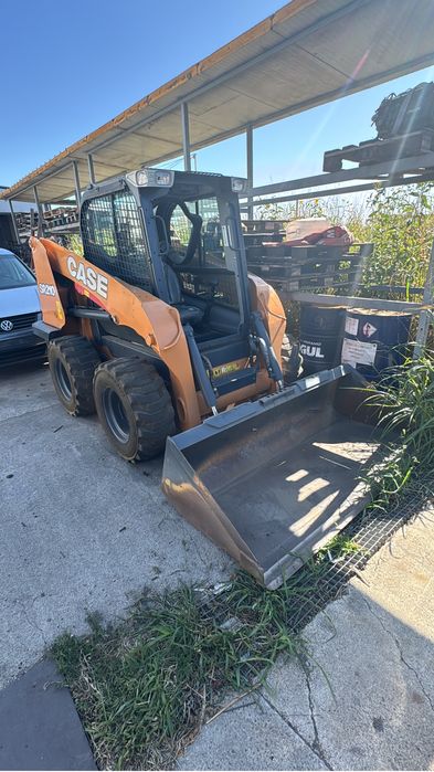 Mini-incarcator bobcat CASE SR 210