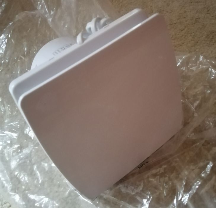 Вентилатор стена, таван или прозорец