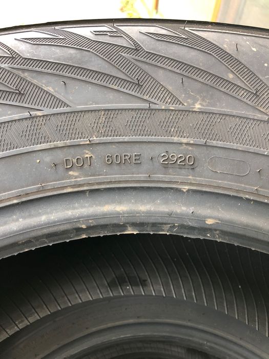 265 70 17 zimni gumi Nokian Suv 3 джип