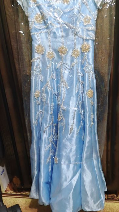 Chiroyli vecherniy koylak