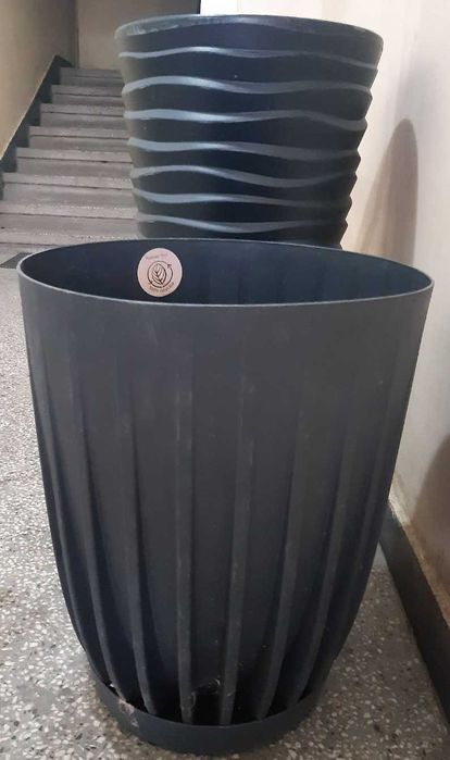 Саксии Кашпи черни антрацит