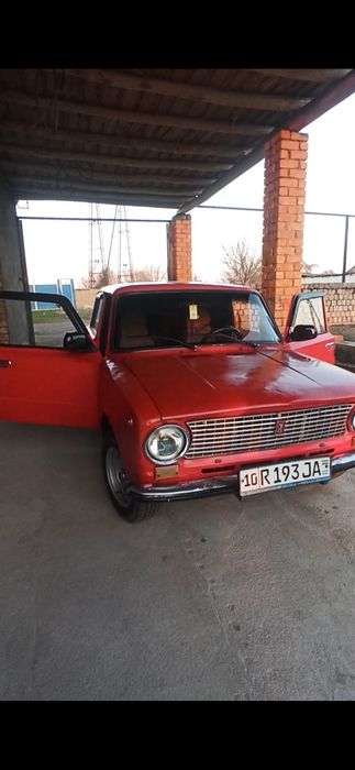 Vaz21011qizrangli