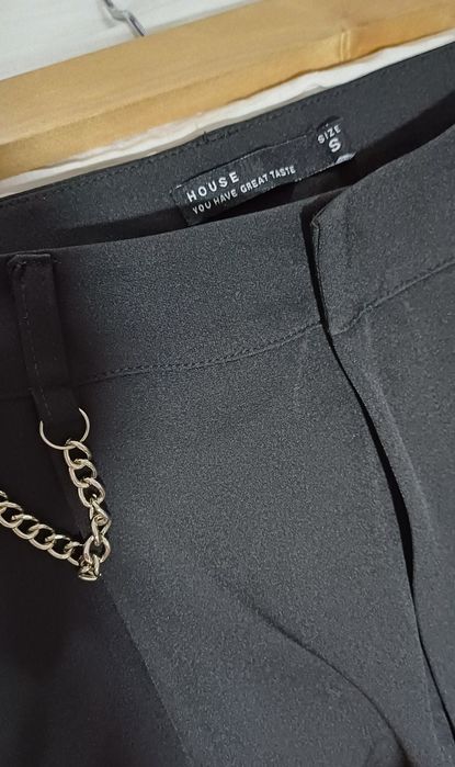 Pantaloni eleganti cu tallie inalta