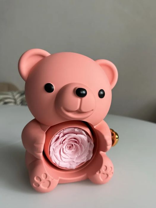 Мишка шкатулка с розой в колбе