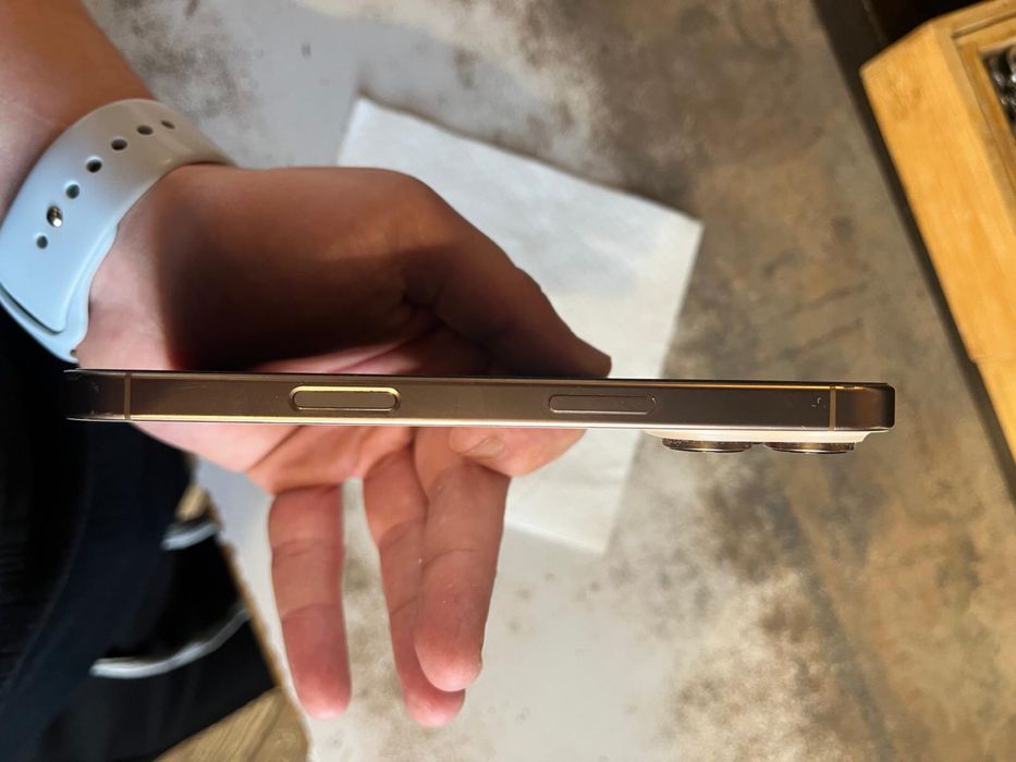 iPhone 16 Pro Desert Titanium 128GB