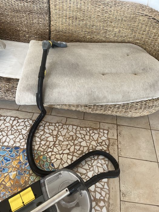 Inchiriez Aspirator profesional Puzzi 10 in 1