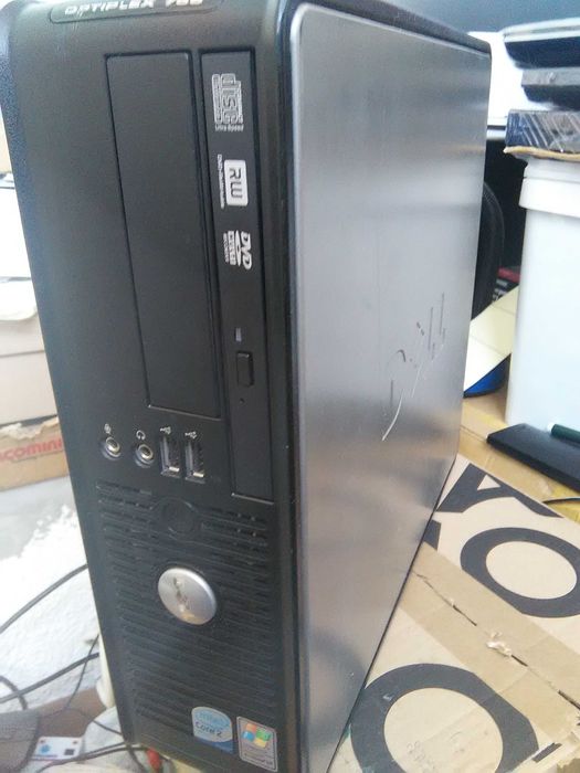 Компютър DELL за дома