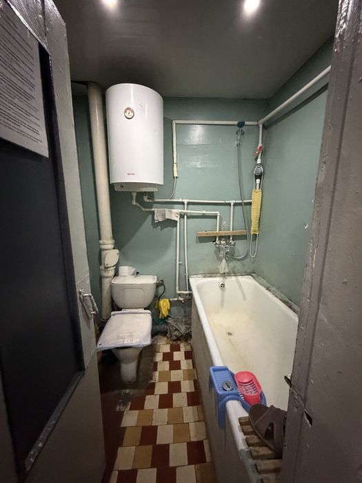 Sputnik -9 1-xona 200 yosh oylaga