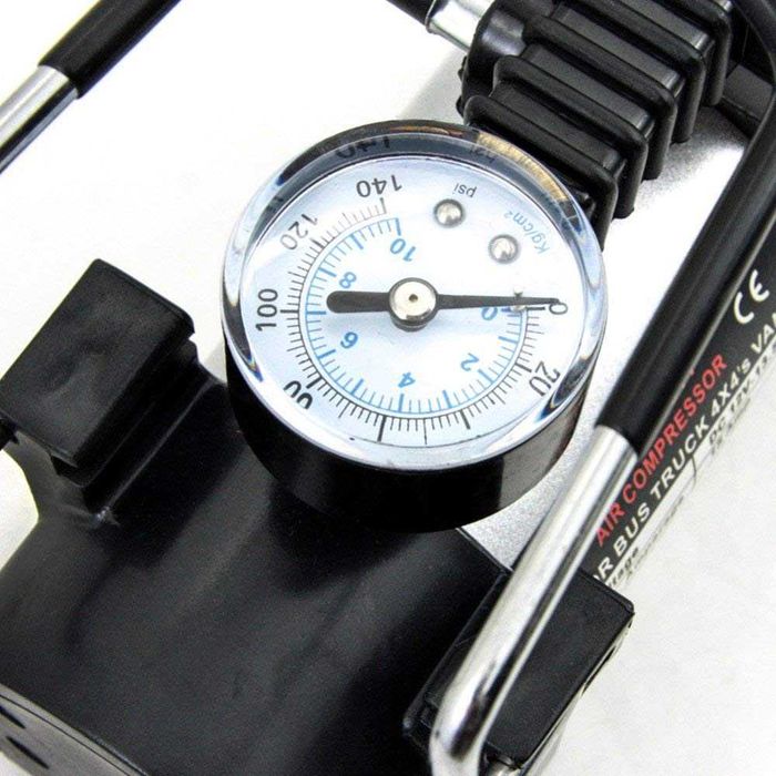 Метален компресор с манометър за гуми - 12V/120W