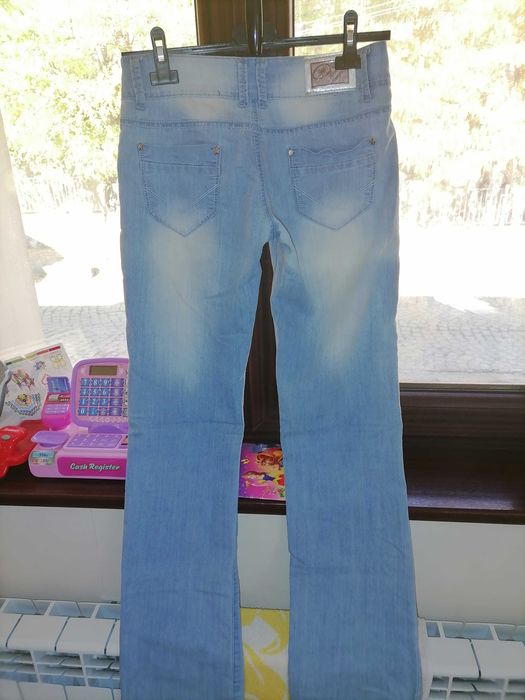 Дънки и панталони