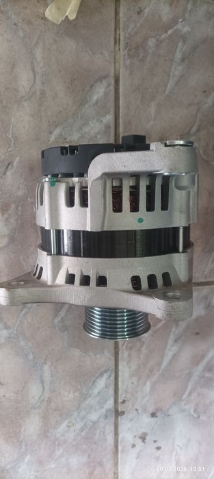 Alternator cumins 5318120 14v-120A