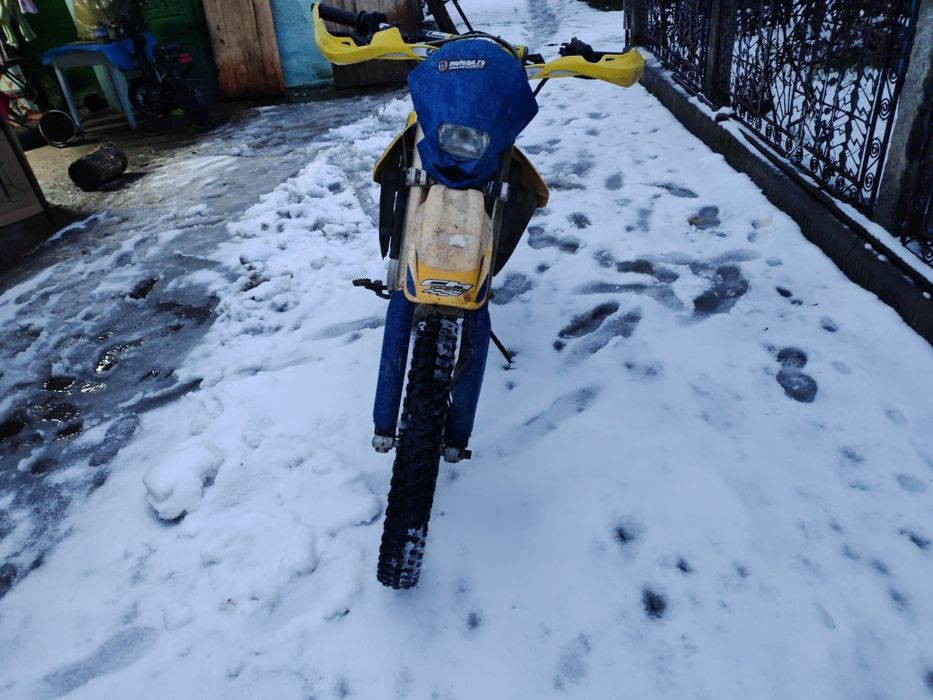 Vând motocicleta enduro ch racing (nu ktm, yamaha, honda)