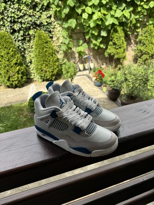 Jordan 4 military blue