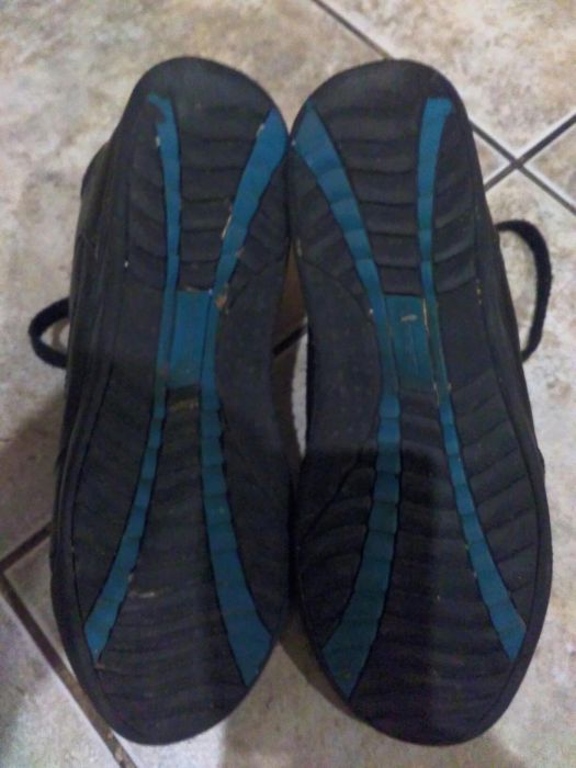 Детски боти и маратонки за момче и момиче!Много топли и удобни за зима