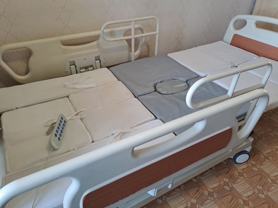 Продам б/у электроприводную кровать для лежачих больных