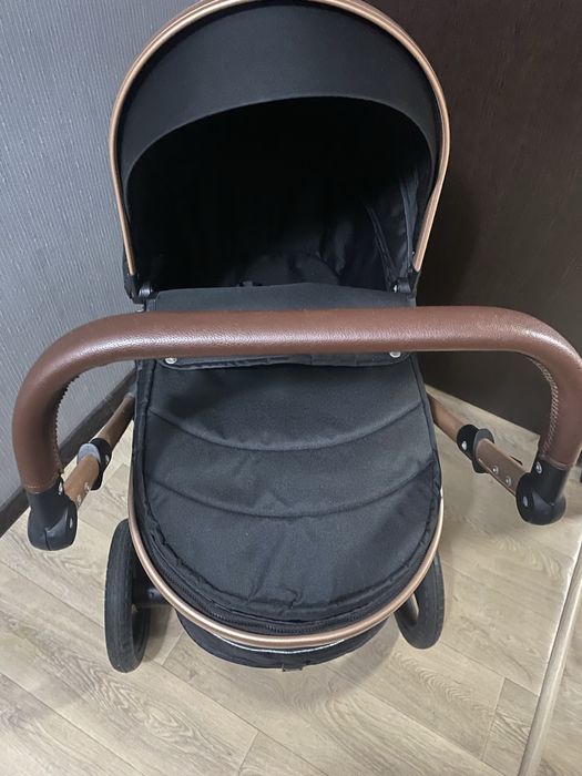 Прадается коляска