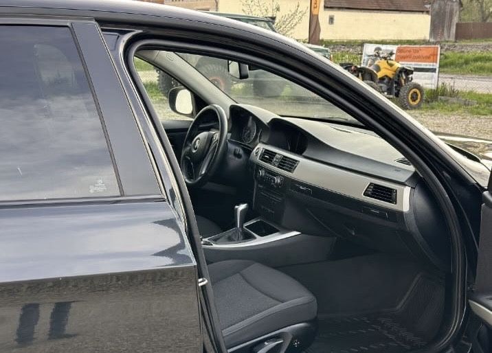 BMW 3 Series 2011 — imagine 4