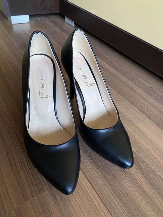 Дамски обувки използвани