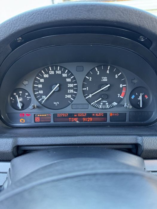 Продавам фес 4.4i 320к.с 2004г