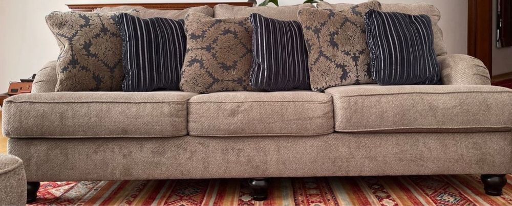 Продам диваны ashley fermoy