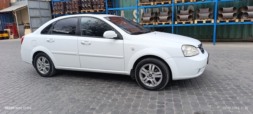 Продается Chevrolet Lacetti 1.6