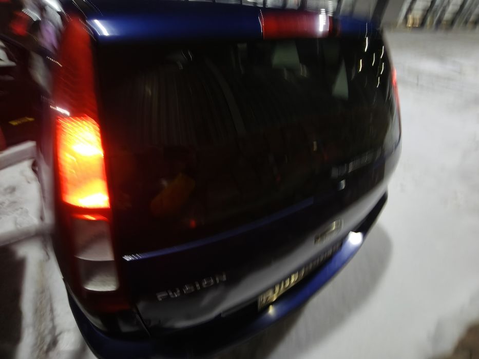 Продам надёжного FORD'a